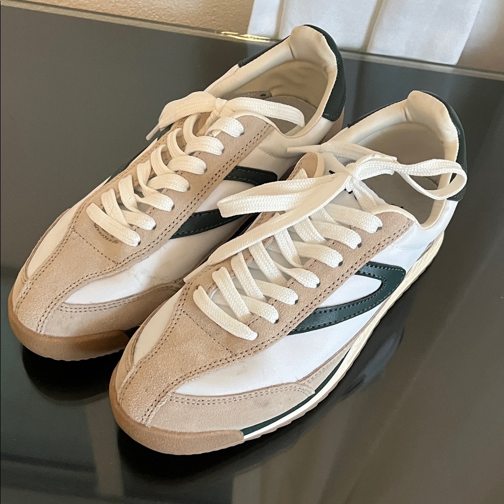 Tretorn Women's Sneakers in White, Tan, and Green Sz 6 Great condition!
